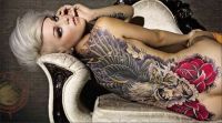 tatuaż na plecy dla kobiety